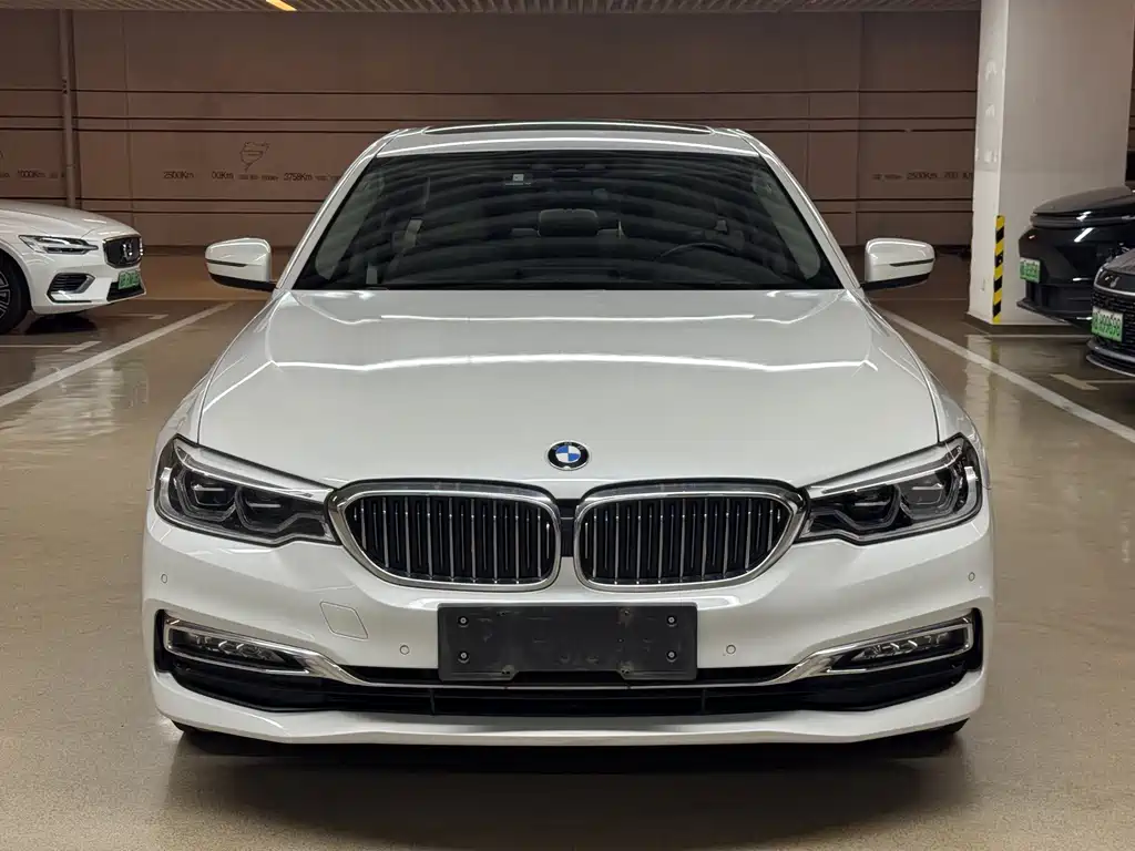 BMW 5 Series New Energy 2018 — фото 2