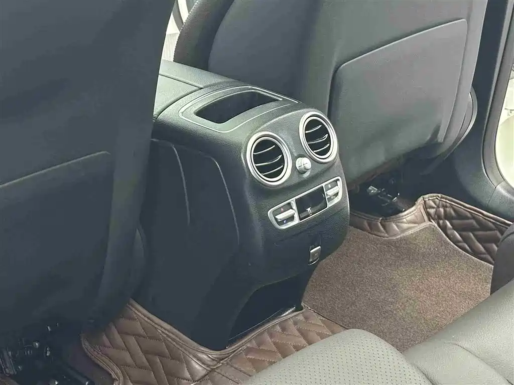 Mercedes-Benz GLC 2022 — фото 12