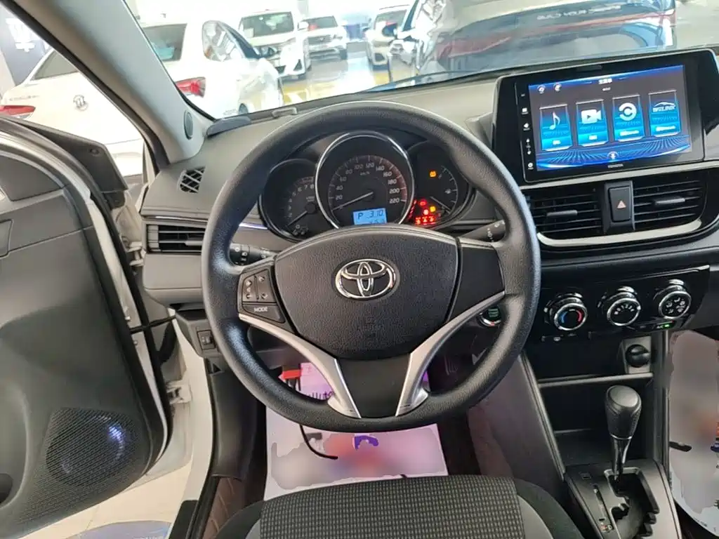 Toyota Vios 2022 — фото 11