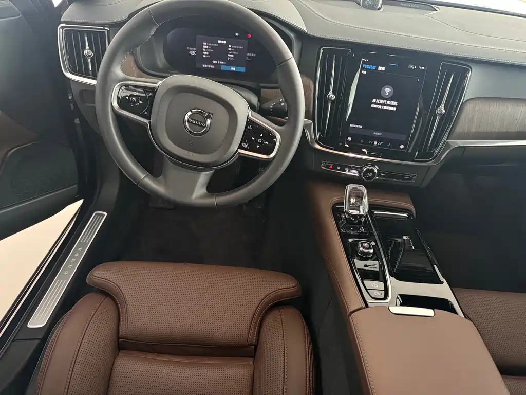 Volvo S90 PHEV 2024 — фото 15