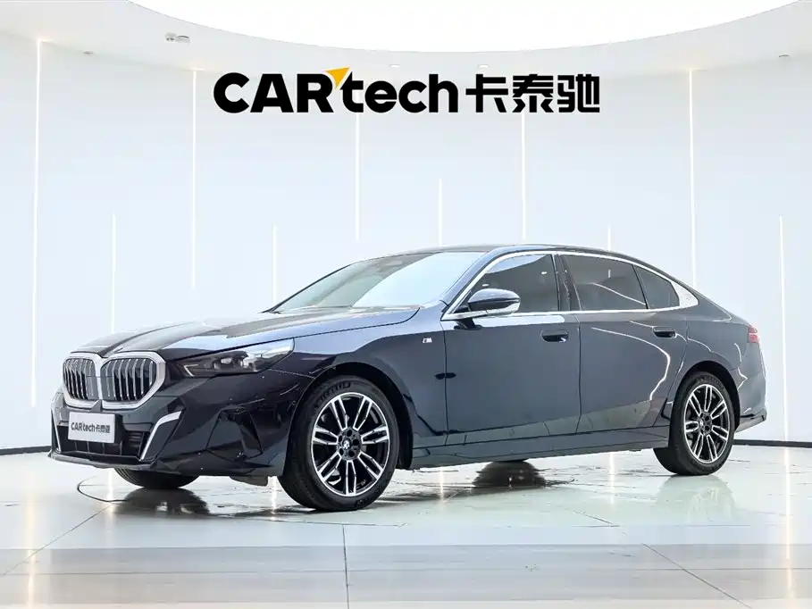 BMW 5 Series 2025