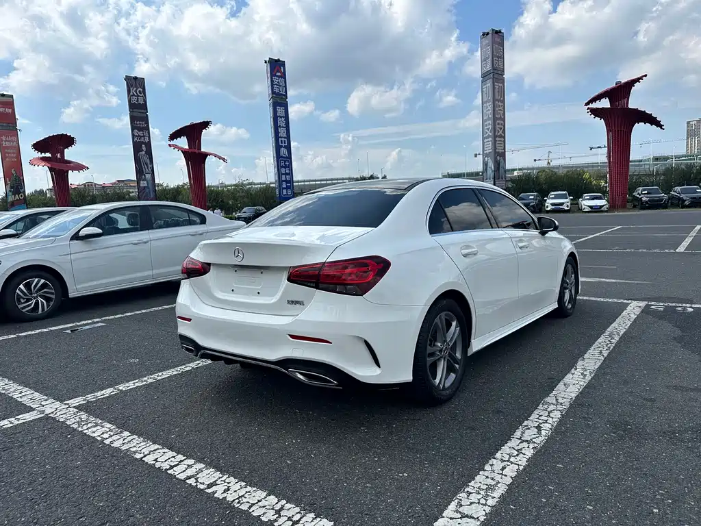 Mercedes-Benz A-Class 2023 — фото 9