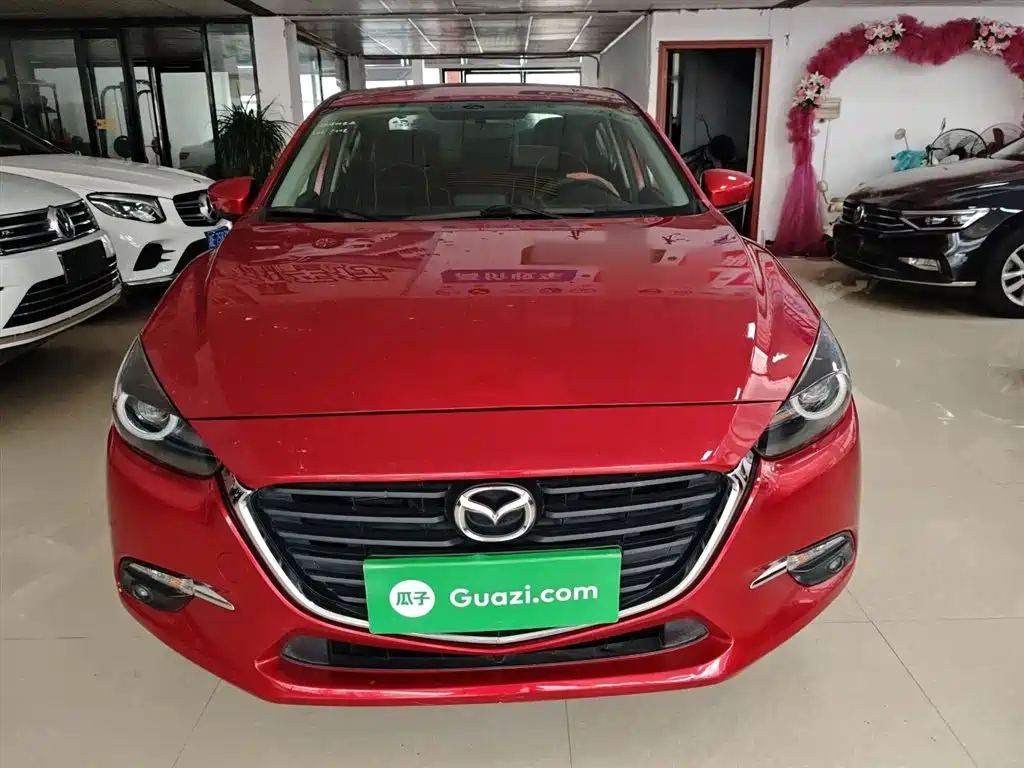 Mazda 3 Axela 2018 — фото 3