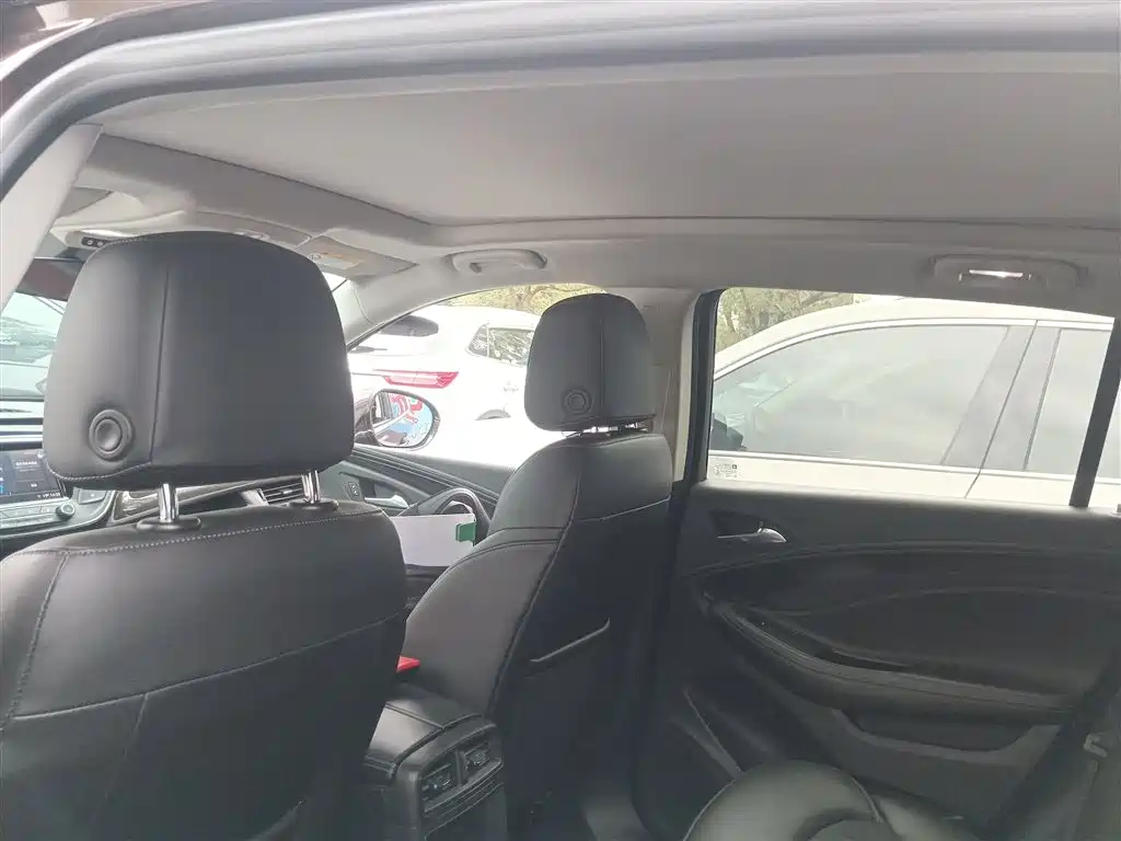 Buick Envision Plus 2020 — фото 14
