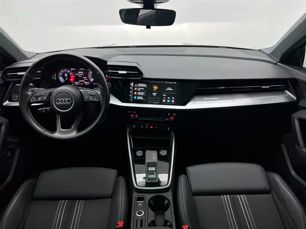 Audi A3 2022 — фото 18
