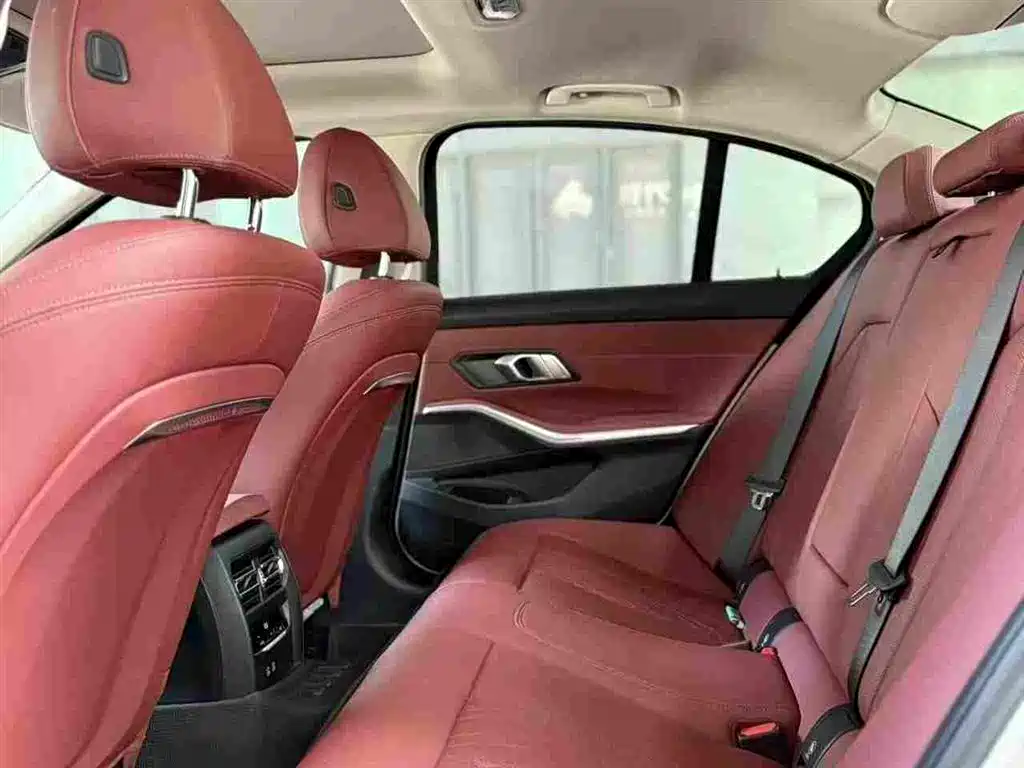 BMW 3 Series 2024