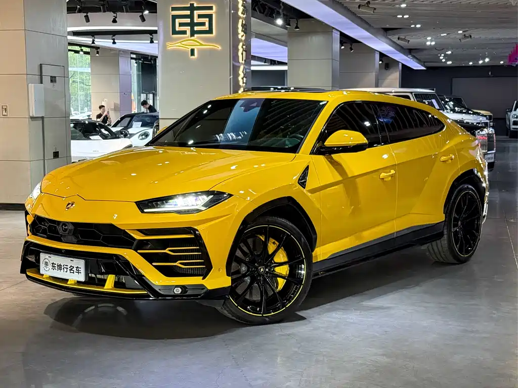 Lamborghini Urus 2019 — фото 1