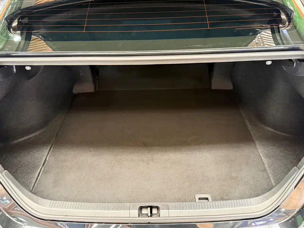 Toyota Camry 2022 — фото 17