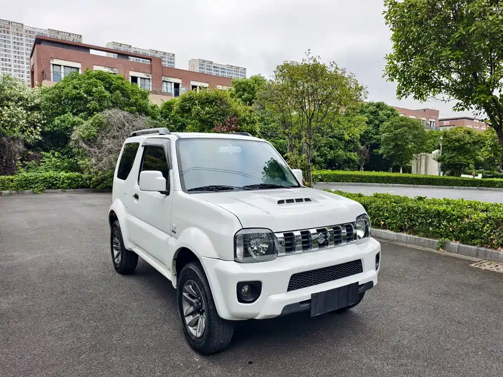 Suzuki Jimny 2018 — фото 2