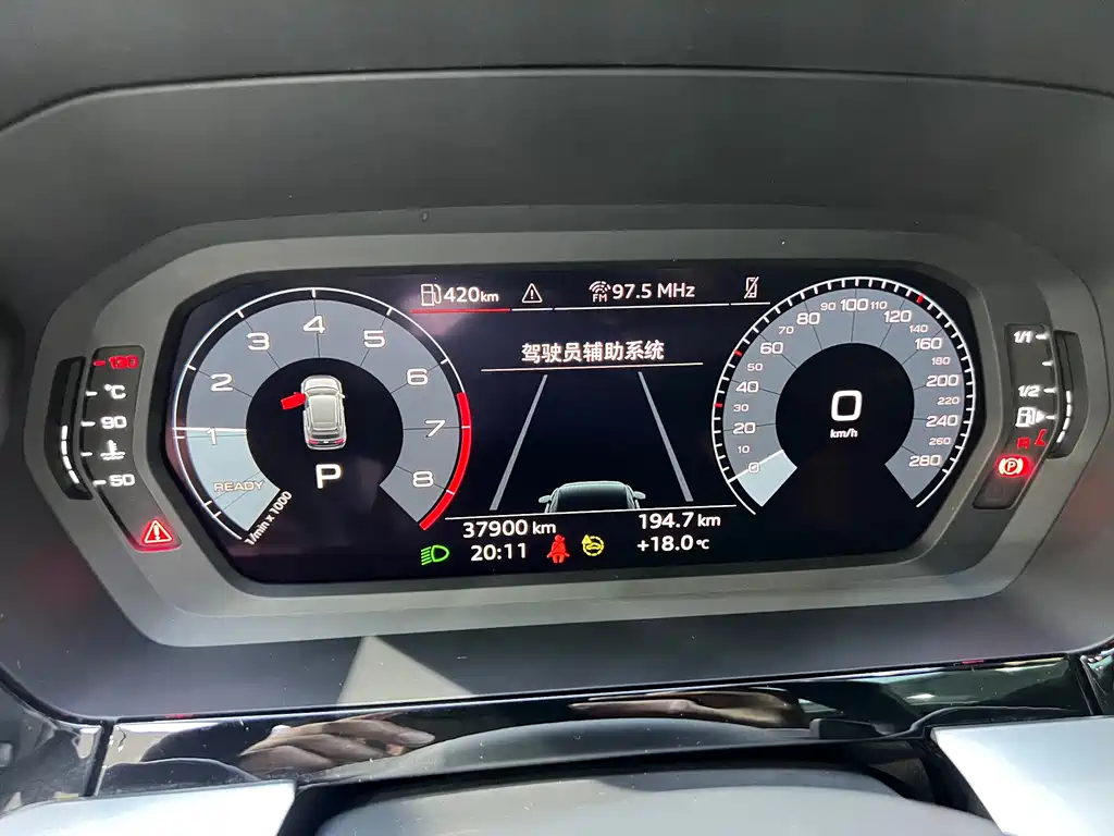 Audi A3 2023 — фото 16