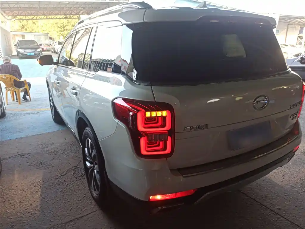 GAC Motor Trumpchi GS8 2019 — фото 23