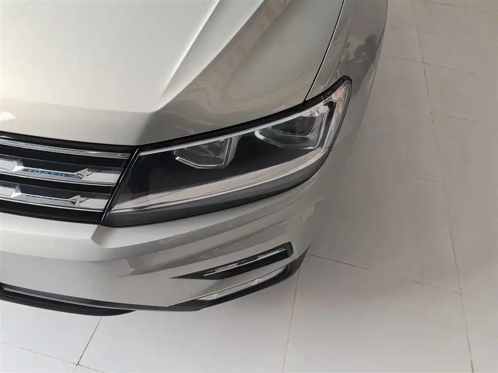 Volkswagen Tiguan L 2019 — фото 23