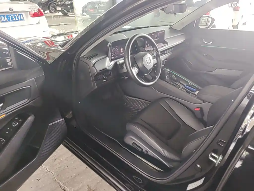 Honda Accord 2025 — фото 16