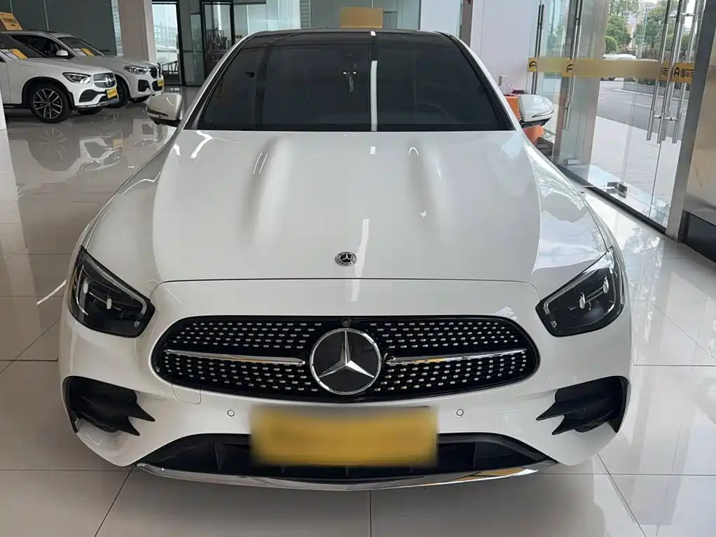 Mercedes-Benz E-Class 2023