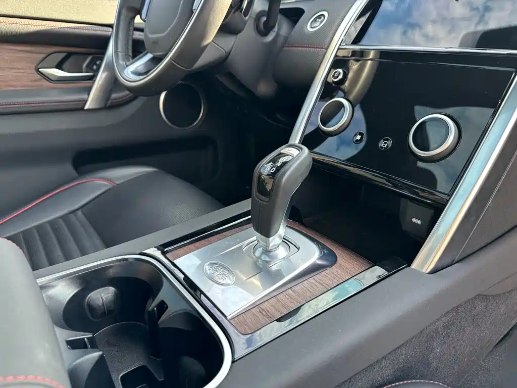 Land Rover Discovery Sport 2021 — фото 17
