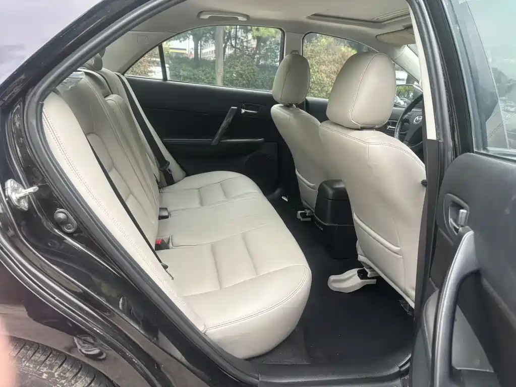 Mazda 6 2015 — фото 8