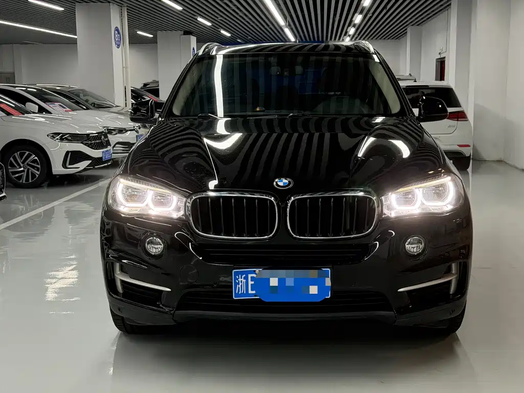 BMW X5 2018 — фото 2