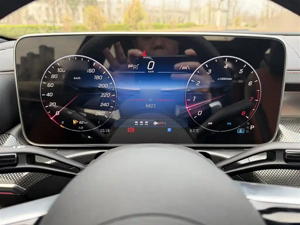 Mercedes-Benz C-Class 2025 — фото 12