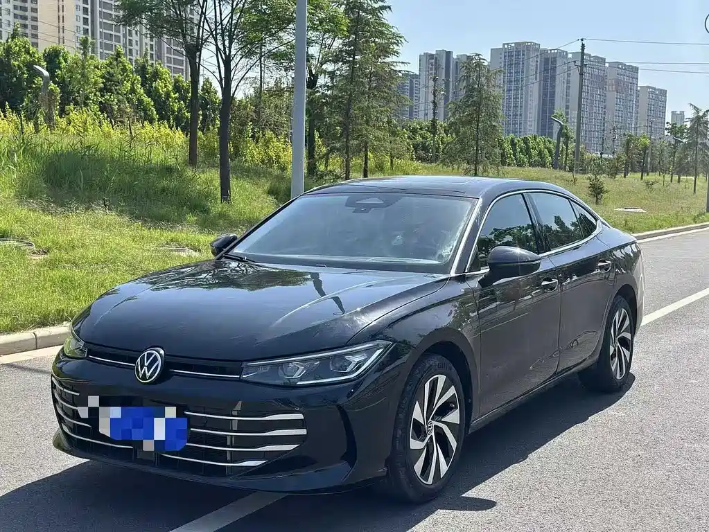 Volkswagen Passat 2024