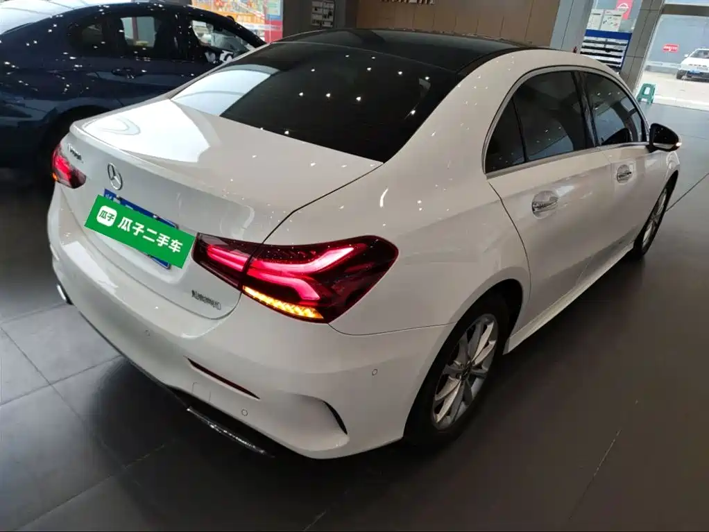 Mercedes-Benz A-Class 2022 — фото 7