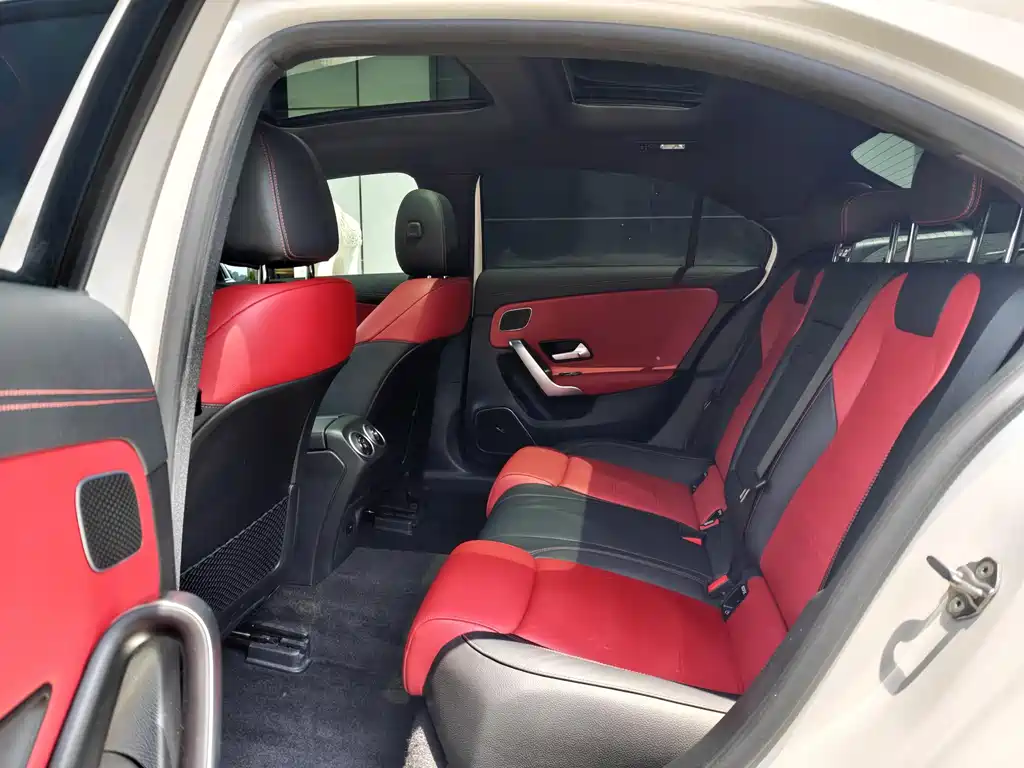 Mercedes-Benz A-Class AMG 2023 — фото 27