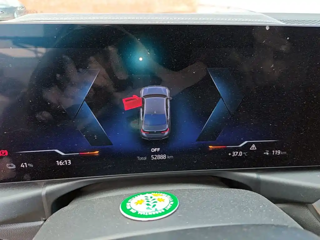 BMW i3 2022 — фото 12