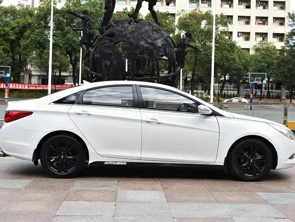 Hyundai Sonata 2012