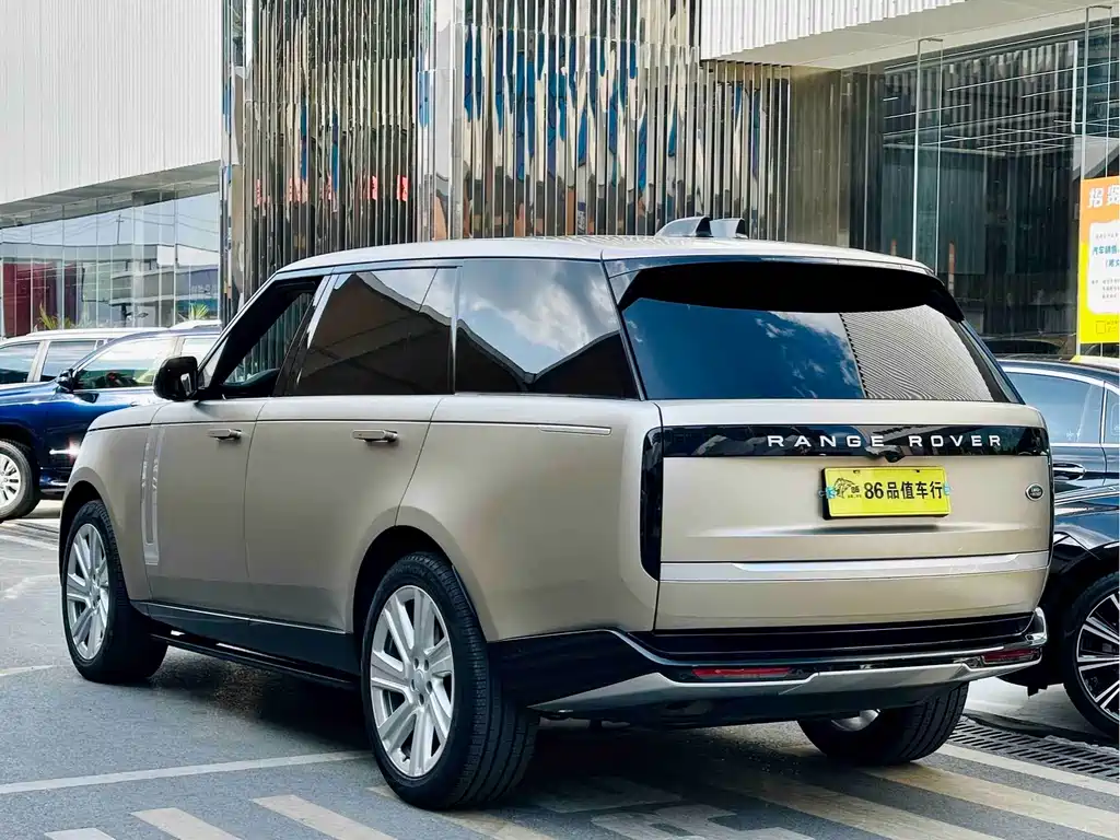 Land Rover Range Rover 2024 — фото 4