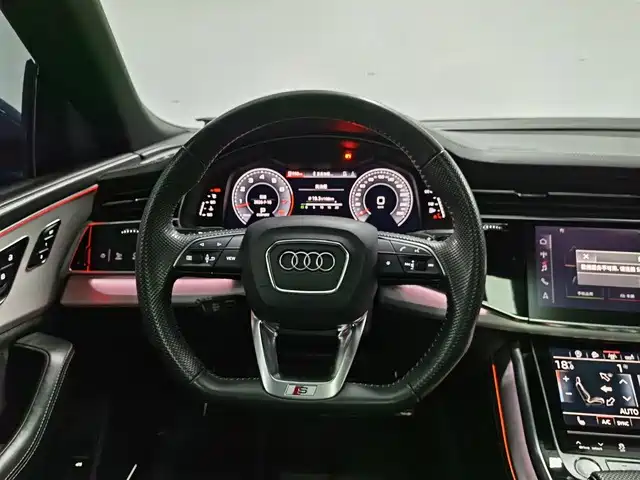 Audi Q8 2019 — фото 9