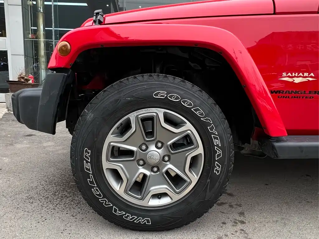 Jeep Wrangler 2014 — фото 20