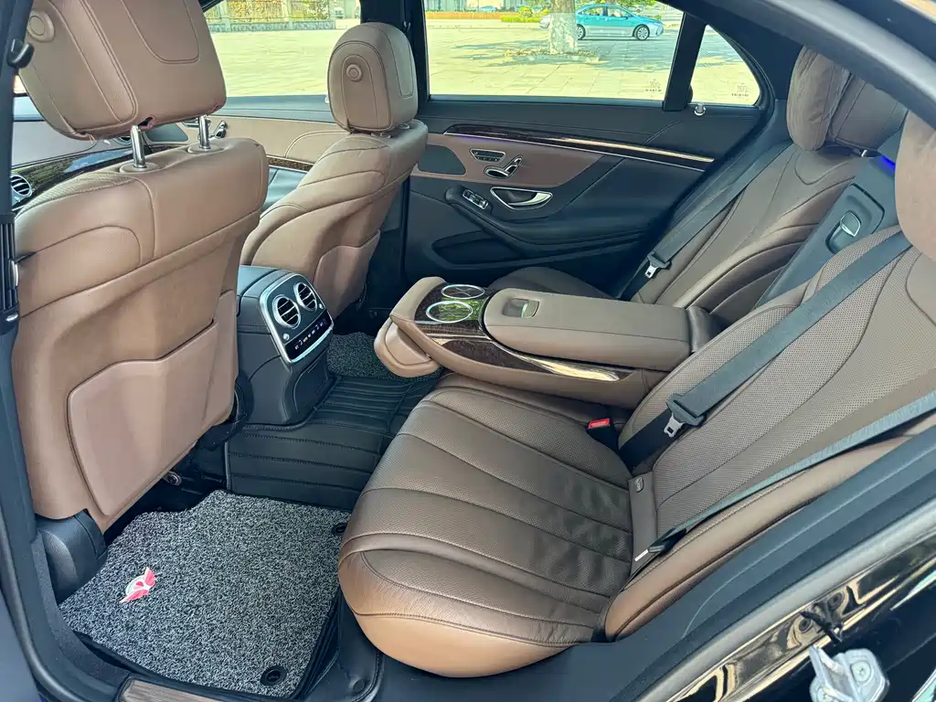 Mercedes-Benz S-Class 2020