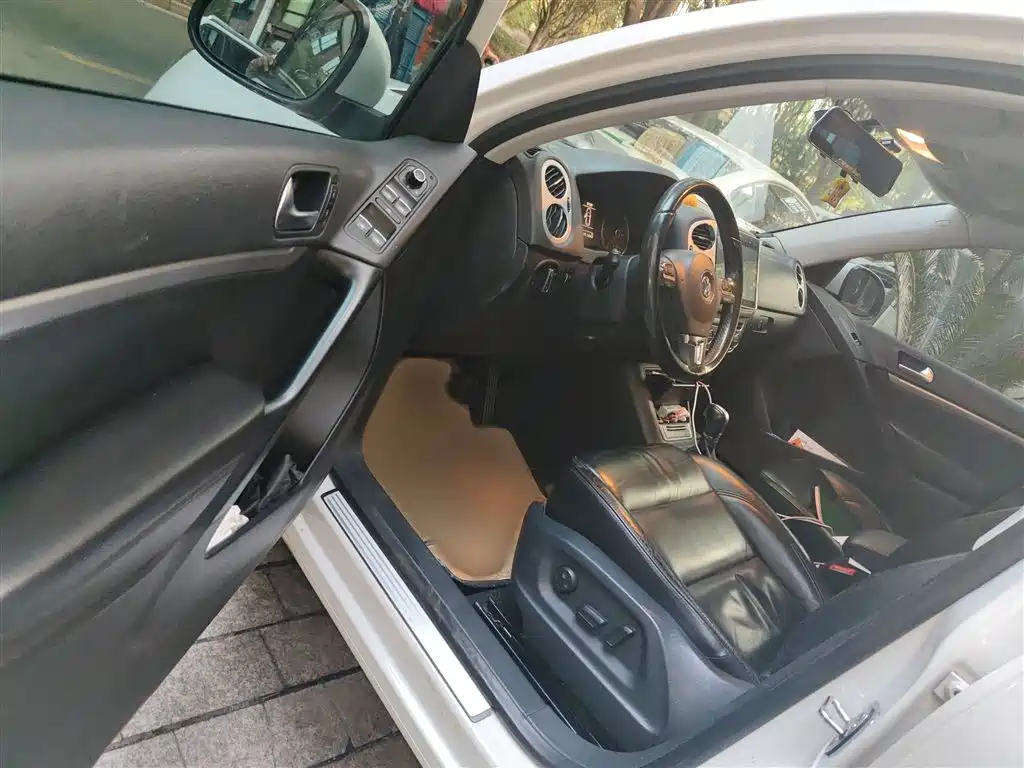 Volkswagen Tiguan 2015 — фото 14