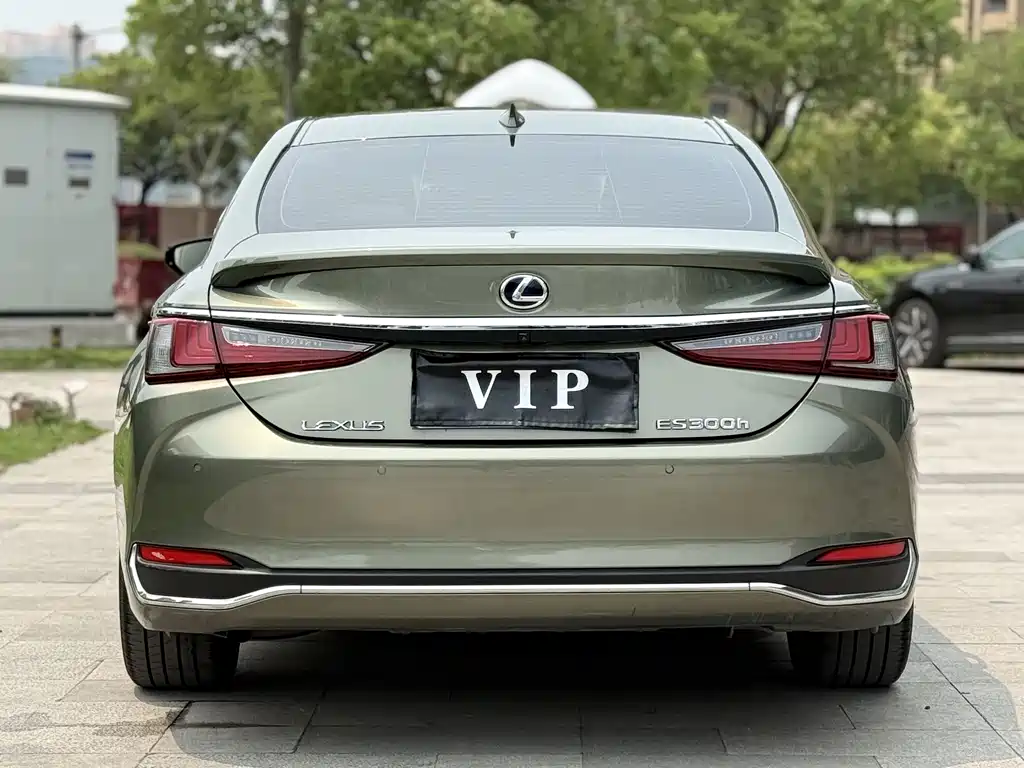 Lexus ES 2022 — фото 6