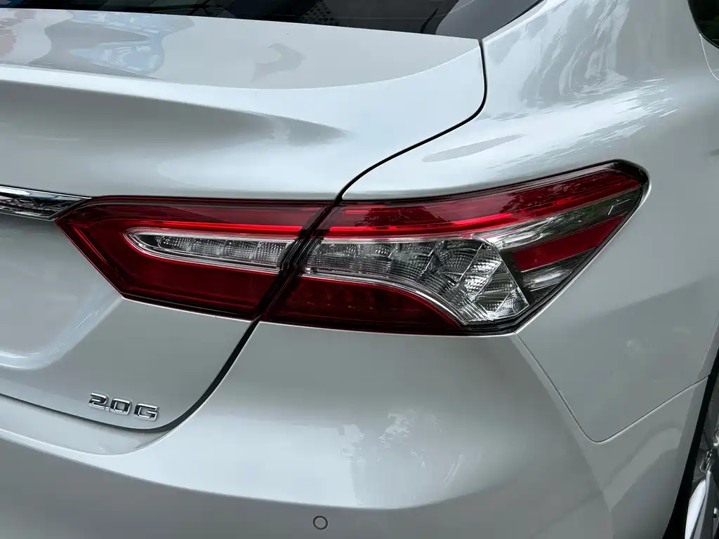 Toyota Camry 2021 — фото 28