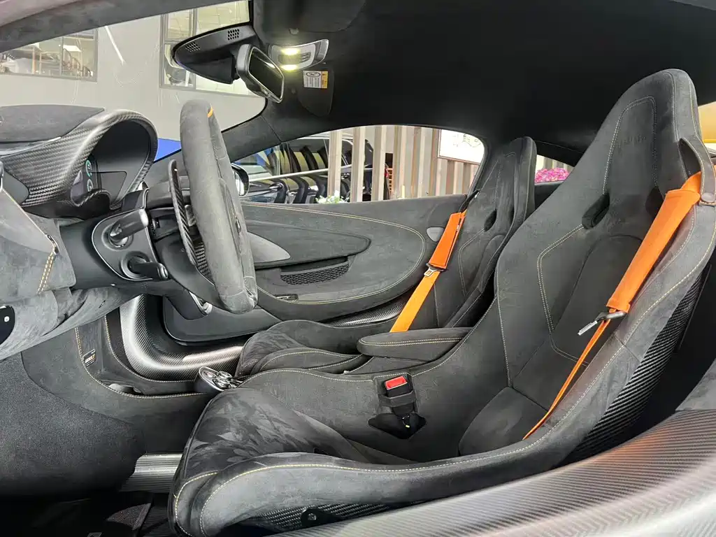 McLaren 600LT 2020 — фото 11