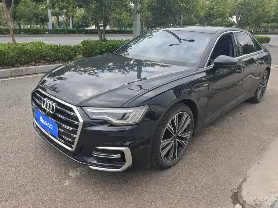 Audi A6L 2025 — фото 1