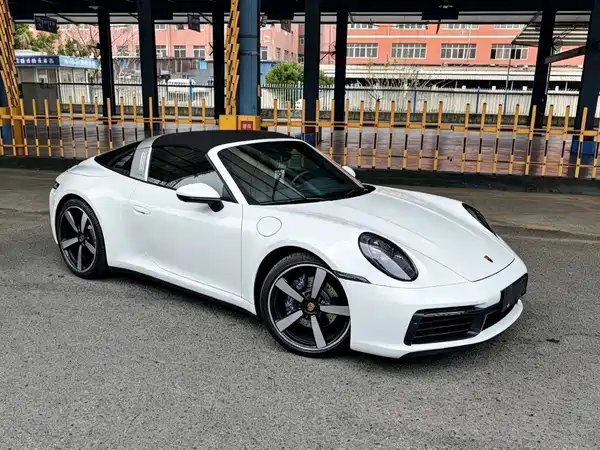 Porsche 911 2024