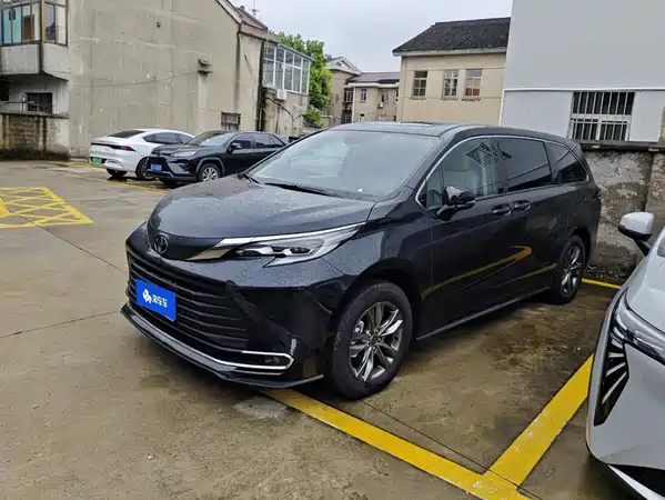 Toyota Sienna 2026