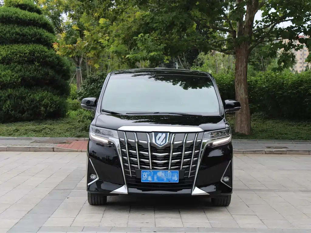 Toyota Alphard 2020 — фото 2
