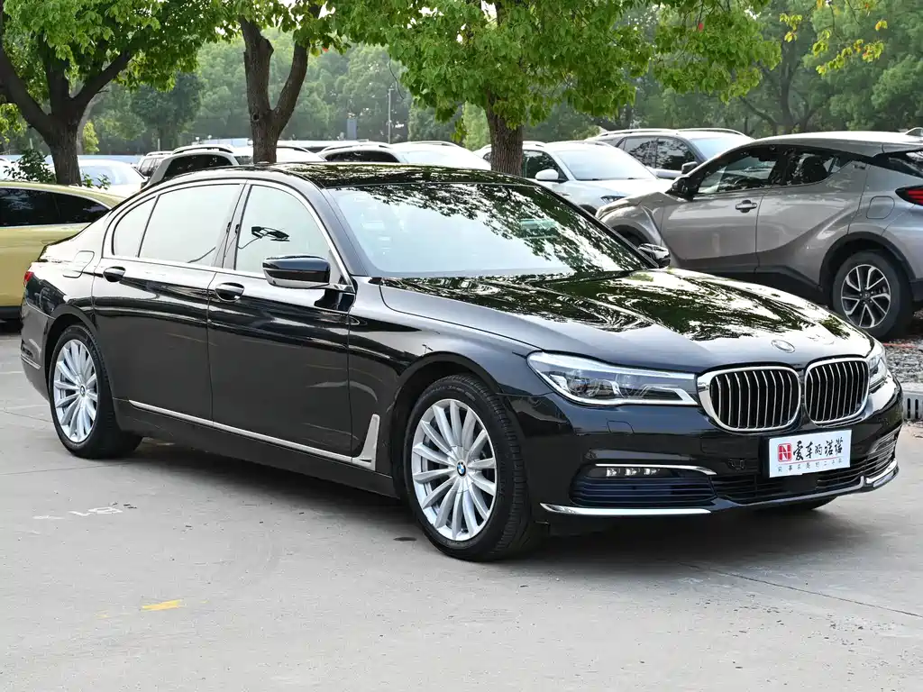 BMW 7 Series 2016 — фото 7