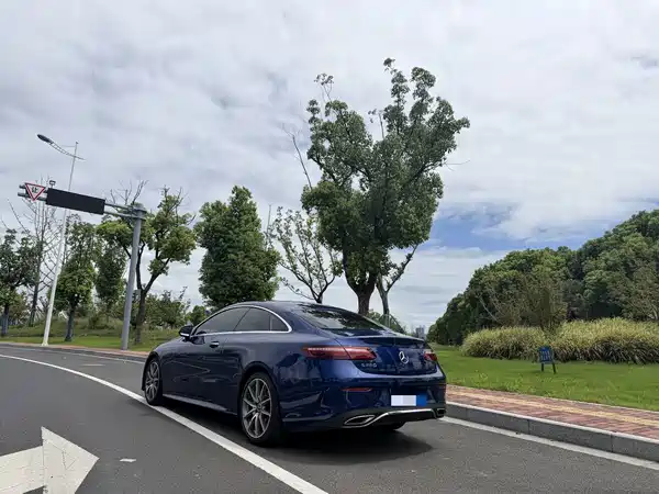 Mercedes-Benz E-Class 2021