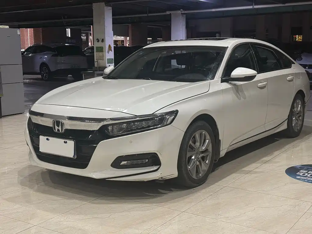 Honda Accord 2020 — фото 1