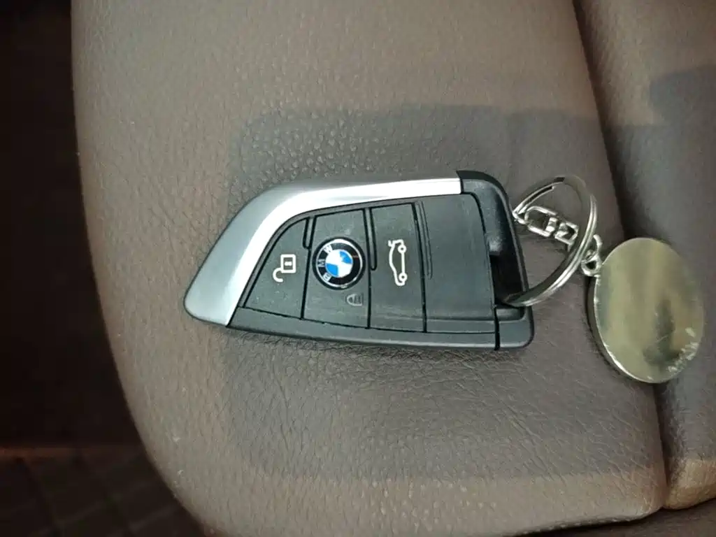 BMW X1 2021 — фото 9