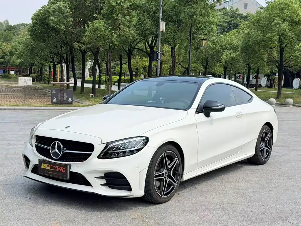 Mercedes-Benz C-Class 2023 — фото 1