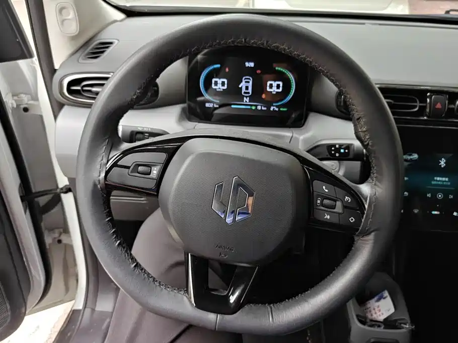 Leapmotor Zero Running T03 2025 — фото 15