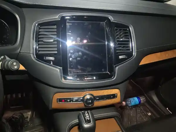 Volvo XC90 2018