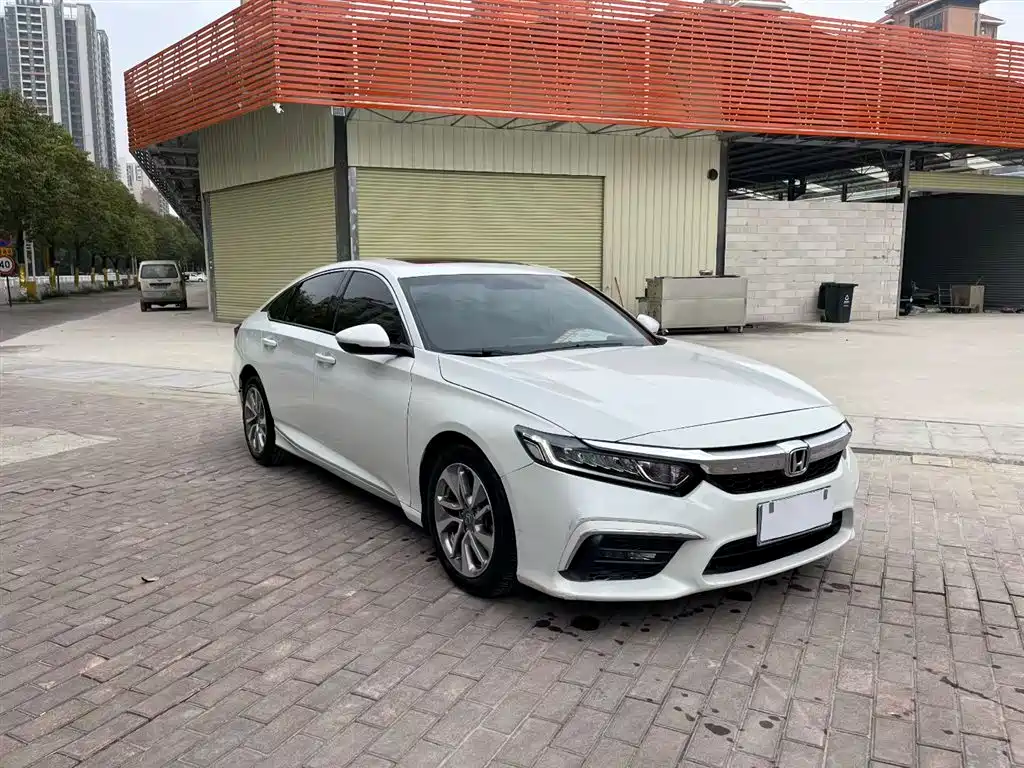 Honda Inspire 2021 — фото 9
