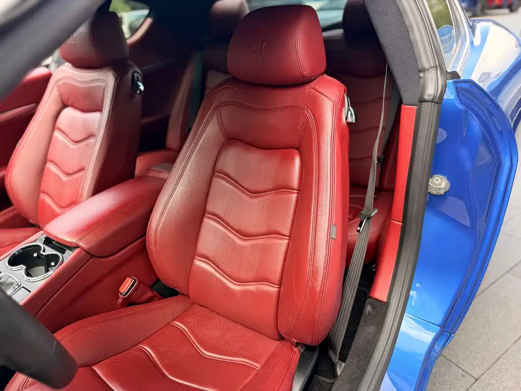 Maserati Granturismo 2015 — фото 21