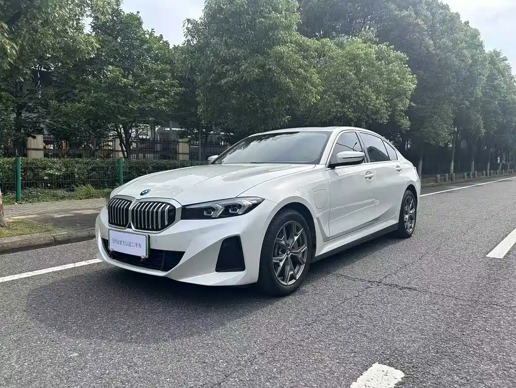 BMW i3 2023