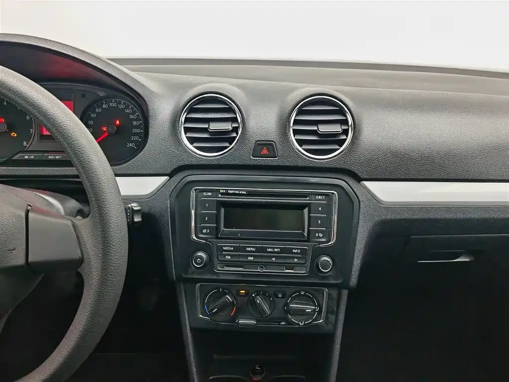 Volkswagen Jetta 2016 — фото 12